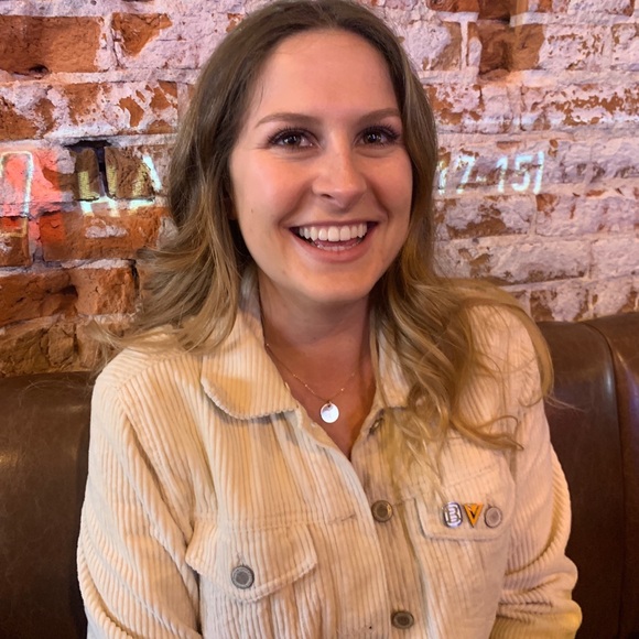 Meet your Posher, Tory - Picture 3 of 4